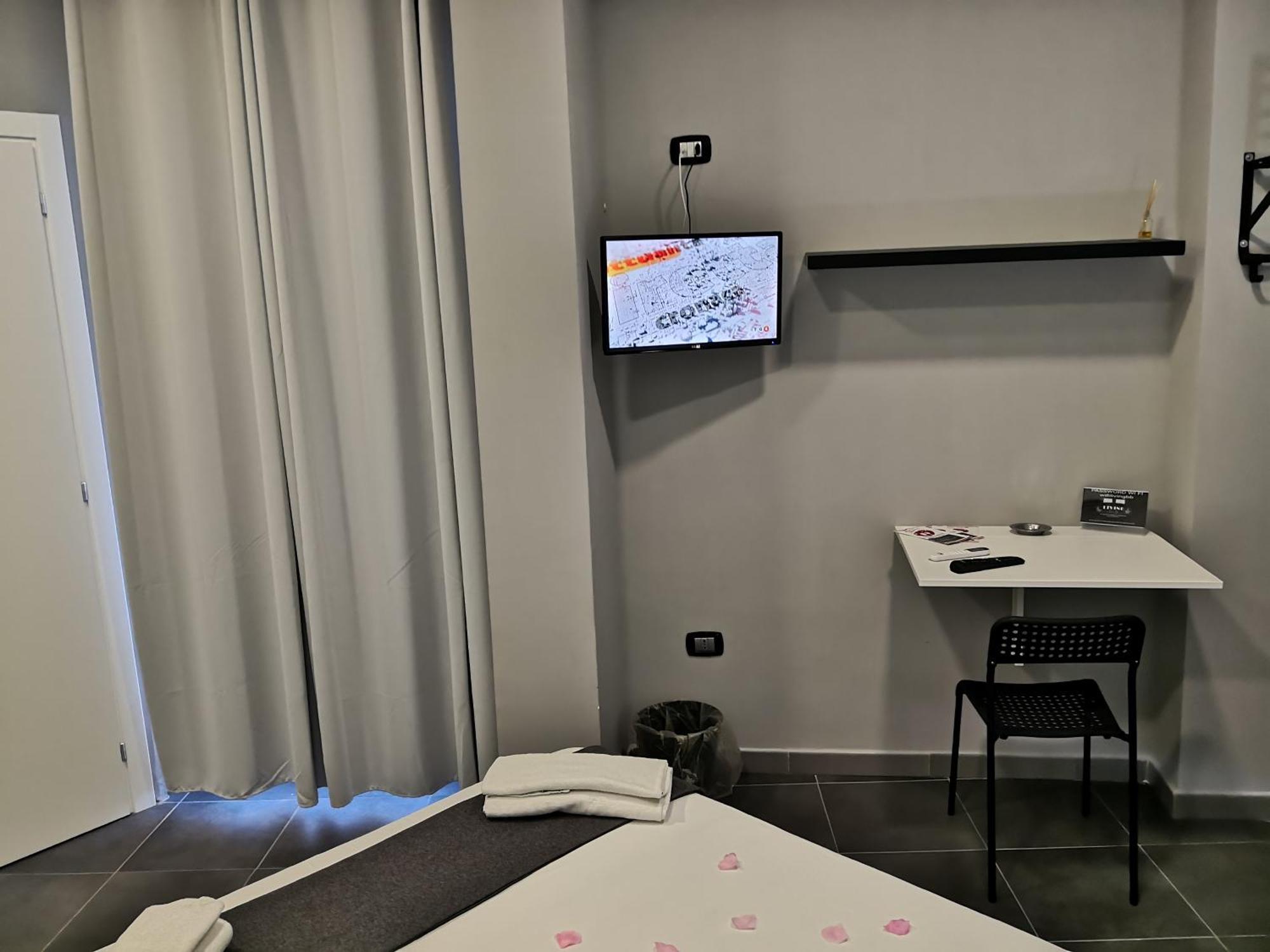 B And B Living Casoria Esterno foto